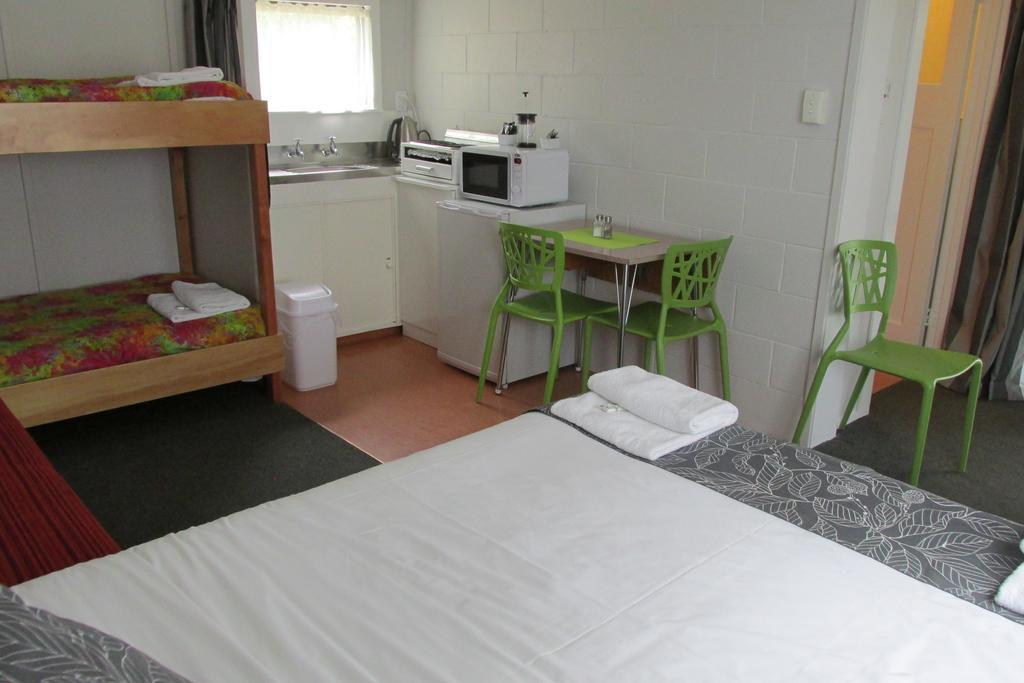 Fernwood Holiday Park Motueka Szoba fotó